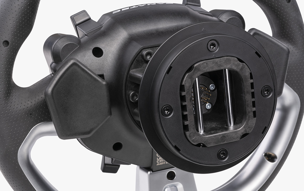 Fanatec Gran Turismo® DD Pro (5Nm) - Noir (CRD-9020007-EU) - Achat / Vente Volant PC sur Cybertek.fr - 10