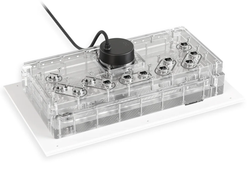 Alphacool Apex Distro Dark Base Pro 901 + Pompe - Blanc  (14658) - Achat / Vente Accessoires watercooling sur Cybertek.fr - 1